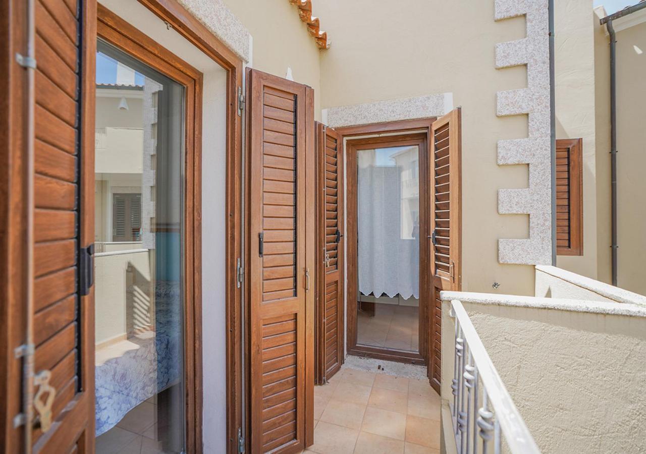 Murphy Holiday Home - Residenza Quarto Ла Мадалена Екстериор снимка